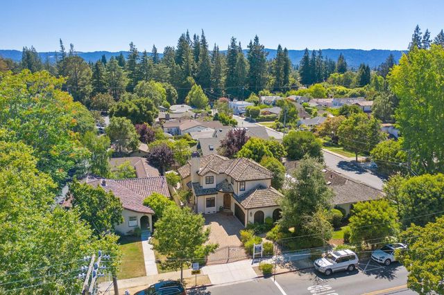 1201 University Drive, Menlo Park, CA 94025