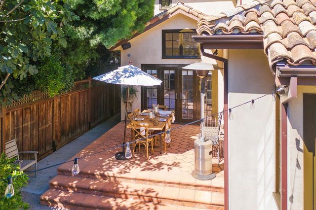 1201 University Drive, Menlo Park, CA 94025