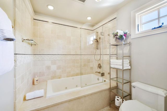 1201 University Drive, Menlo Park, CA 94025