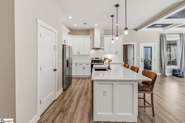 104 Harpers Ferry Court, Simpsonville, SC 29681