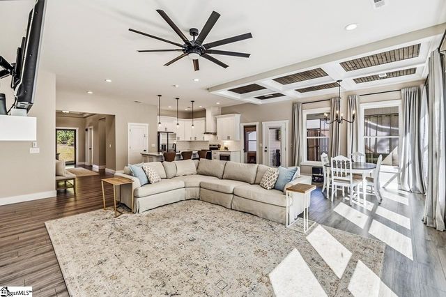 104 Harpers Ferry Court, Simpsonville, SC 29681