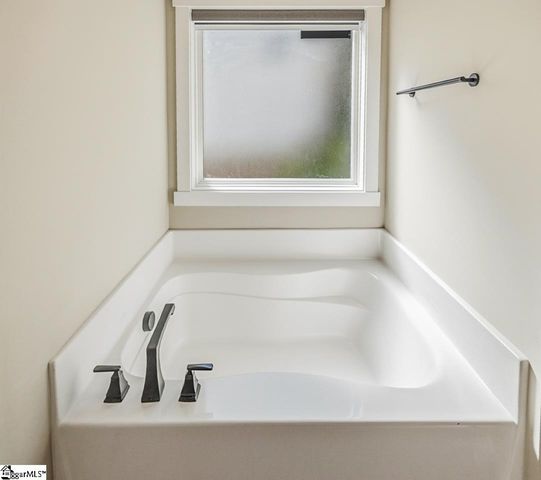 104 Harpers Ferry Court, Simpsonville, SC 29681