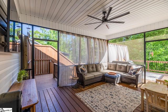 104 Harpers Ferry Court, Simpsonville, SC 29681