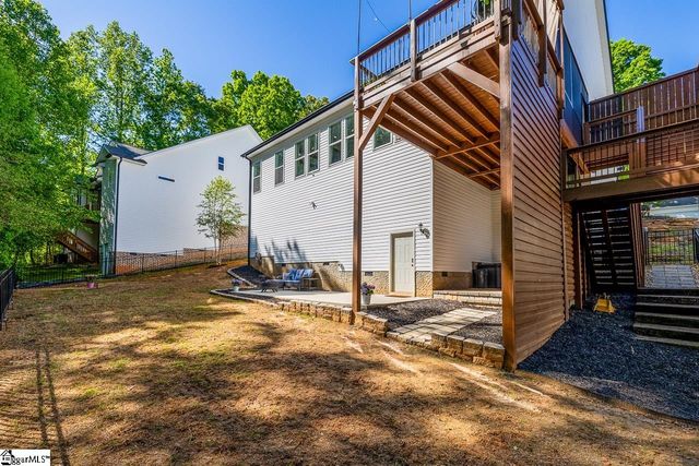 104 Harpers Ferry Court, Simpsonville, SC 29681