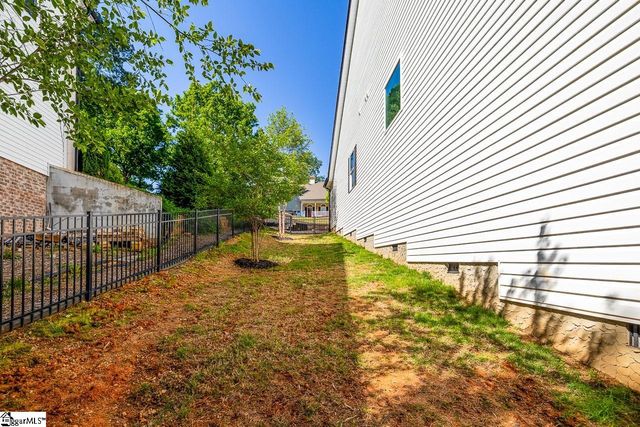 104 Harpers Ferry Court, Simpsonville, SC 29681