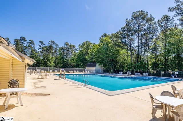 104 Harpers Ferry Court, Simpsonville, SC 29681