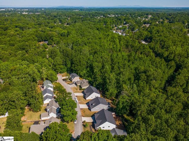 104 Harpers Ferry Court, Simpsonville, SC 29681