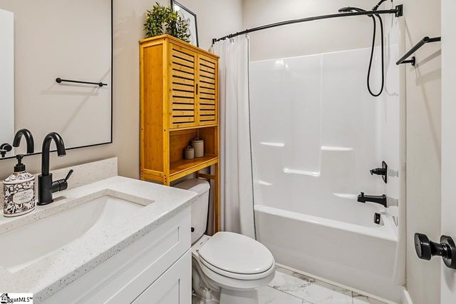 104 Harpers Ferry Court, Simpsonville, SC 29681