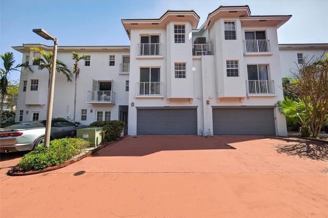 2725 NE 8th Avenue 109, Wilton Manors, FL 33334