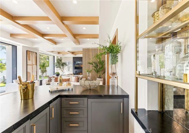 6 Pinehurst Ln, Newport Beach, CA 92660