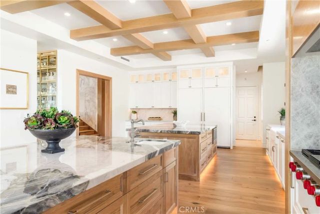 6 Pinehurst Ln, Newport Beach, CA 92660