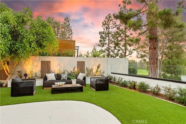 6 Pinehurst Ln, Newport Beach, CA 92660