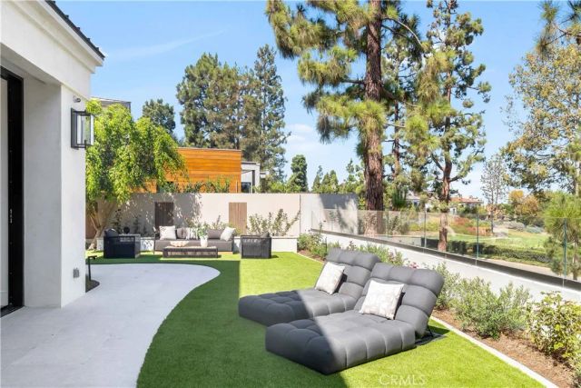 6 Pinehurst Ln, Newport Beach, CA 92660