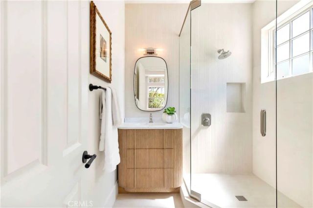 6 Pinehurst Ln, Newport Beach, CA 92660