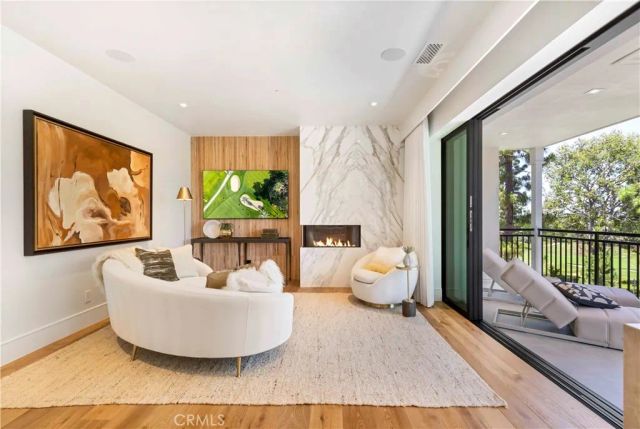 6 Pinehurst Ln, Newport Beach, CA 92660