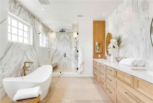6 Pinehurst Ln, Newport Beach, CA 92660