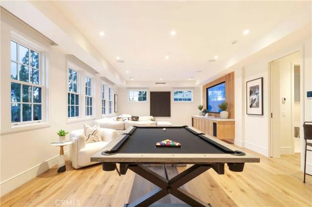 6 Pinehurst Ln, Newport Beach, CA 92660