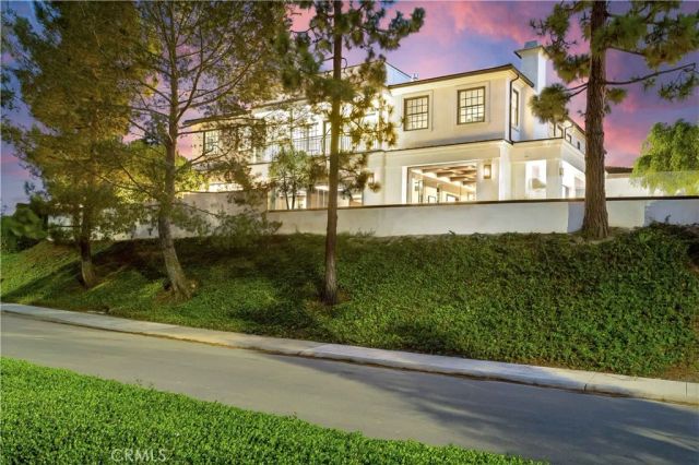 6 Pinehurst Ln, Newport Beach, CA 92660