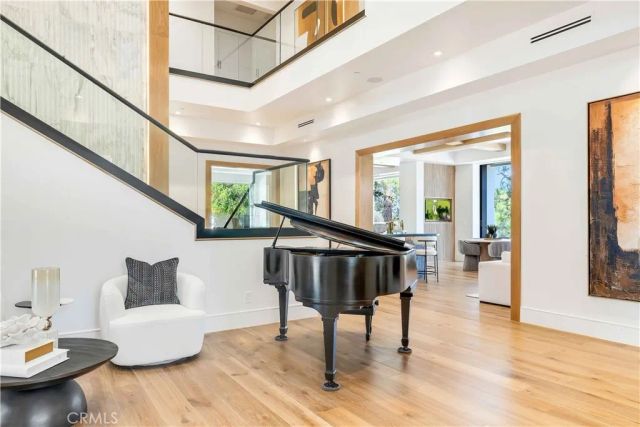 6 Pinehurst Ln, Newport Beach, CA 92660