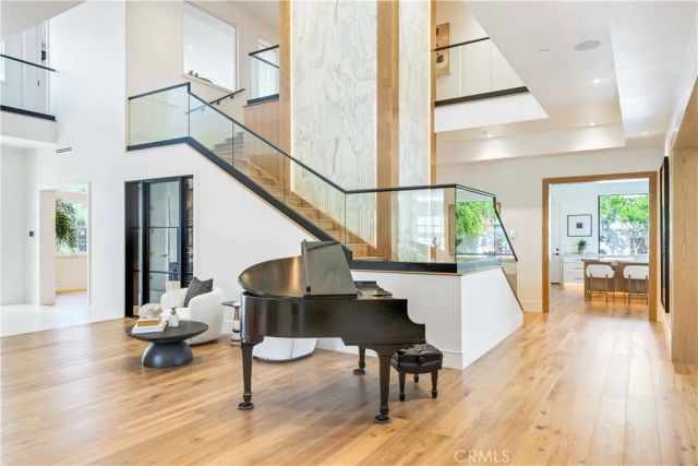 6 Pinehurst Ln, Newport Beach, CA 92660