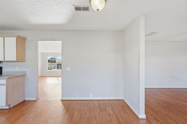 1016 Beechwood Drive, Denton, TX 76210