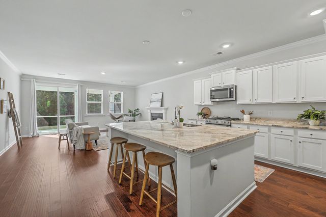 480 Oak View Way, Summerville, SC 29483