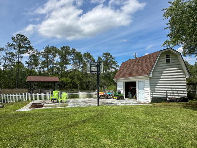 1866 Capri Drive, Charleston, SC 29407