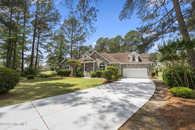 8930 Rosewood Court NW, Calabash, NC 28467