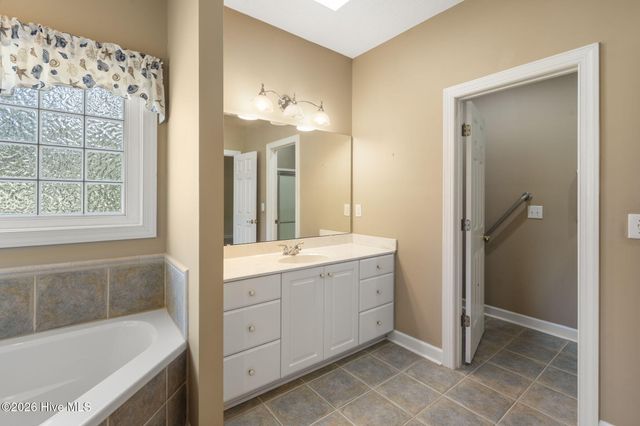 8930 Rosewood Court NW, Calabash, NC 28467