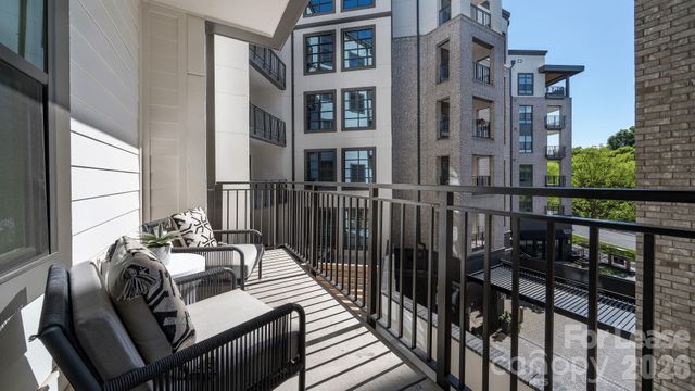 4401 Barclay Downs Drive E3, Charlotte, NC 28211