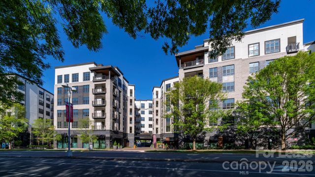 4401 Barclay Downs Drive E3, Charlotte, NC 28211