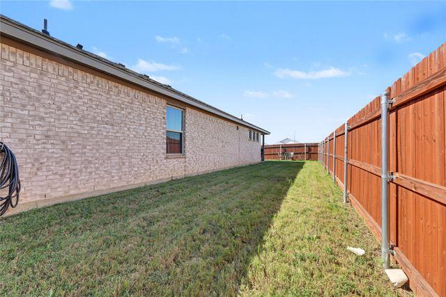 1400 Quail Creek Drive, Cleburne, TX 76033