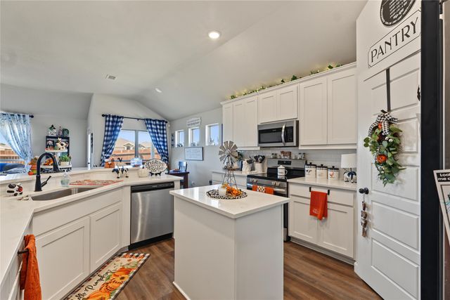 1400 Quail Creek Drive, Cleburne, TX 76033