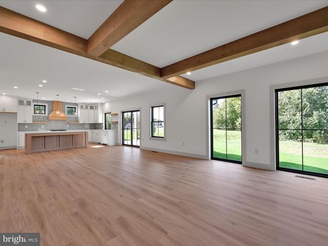 5780 WILD LILAC DR, East Petersburg, PA 17520