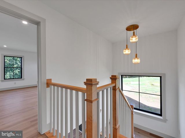 5780 WILD LILAC DR, East Petersburg, PA 17520