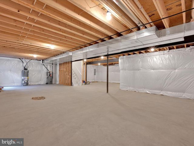 5780 WILD LILAC DR, East Petersburg, PA 17520