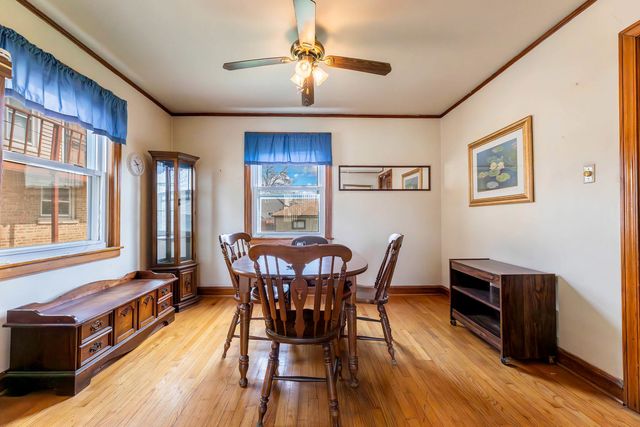 5255 S Menard Avenue, Chicago, IL 60638