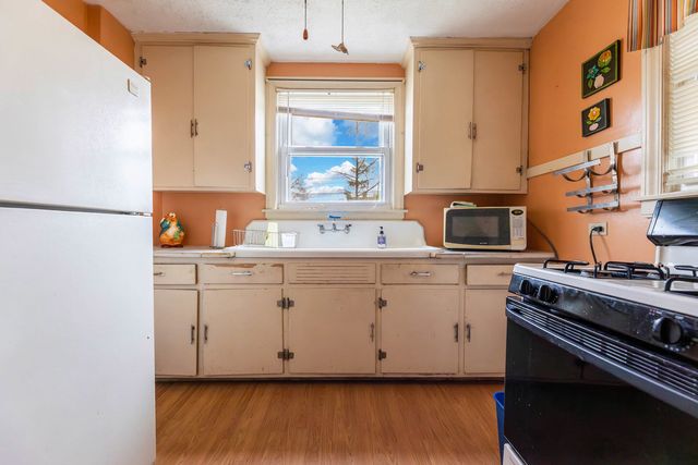 5255 S Menard Avenue, Chicago, IL 60638