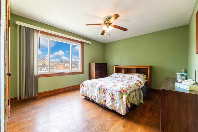 5255 S Menard Avenue, Chicago, IL 60638