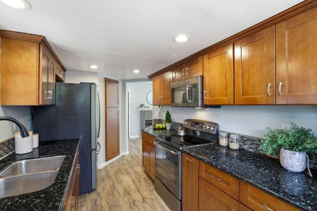 5560 Sunspring Circle, San Jose, CA 95138