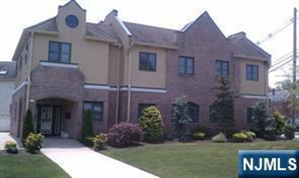 263 Washington Avenue 2A, Dumont, NJ 07628