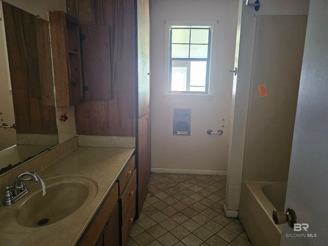 59575 Lottie Road, Atmore, AL 36502