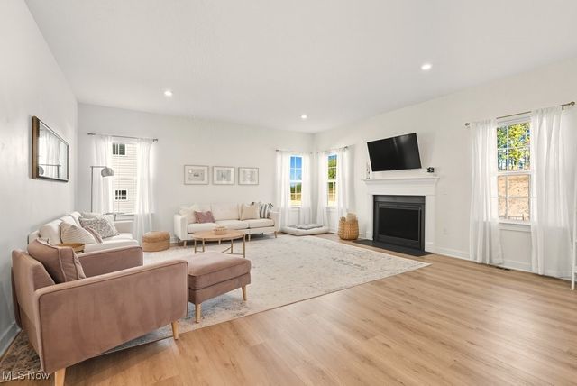 1675 Duncan Way, Streetsboro, OH 44241