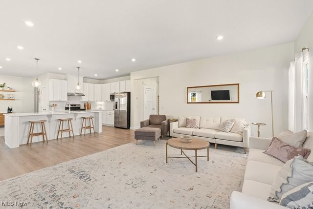 1675 Duncan Way, Streetsboro, OH 44241