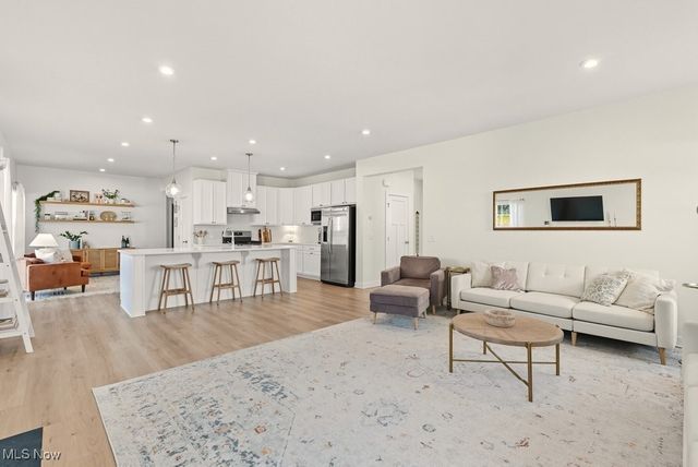 1675 Duncan Way, Streetsboro, OH 44241