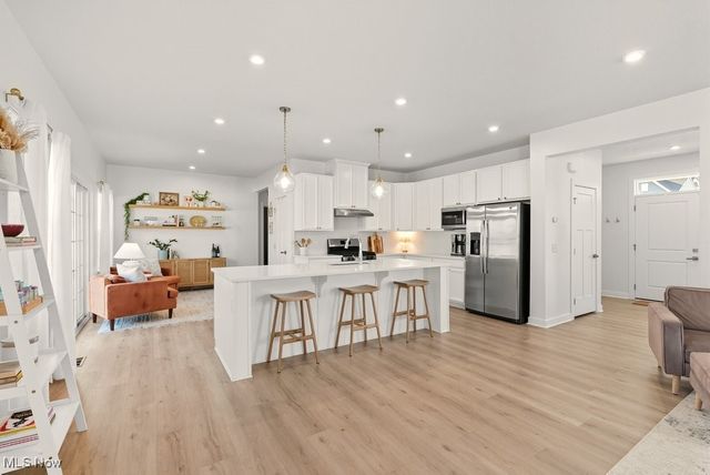 1675 Duncan Way, Streetsboro, OH 44241