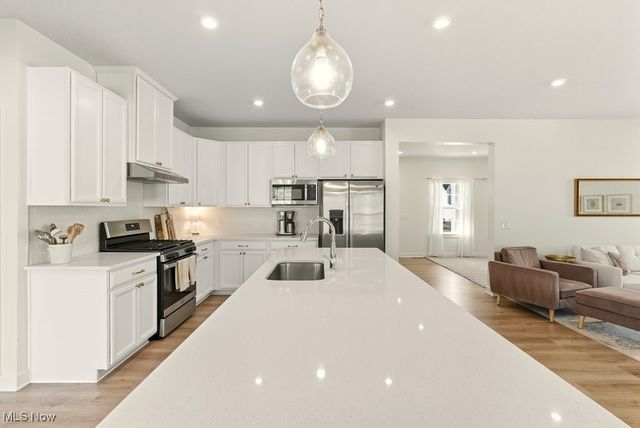 1675 Duncan Way, Streetsboro, OH 44241