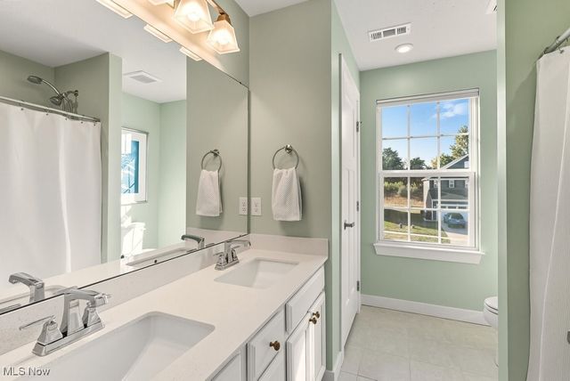 1675 Duncan Way, Streetsboro, OH 44241