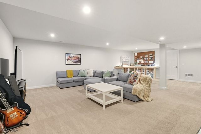 1675 Duncan Way, Streetsboro, OH 44241