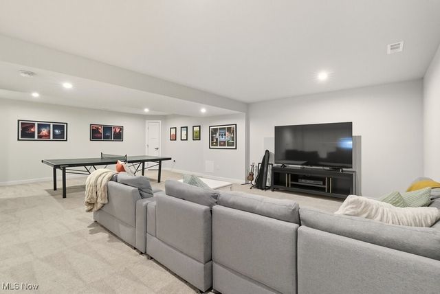 1675 Duncan Way, Streetsboro, OH 44241